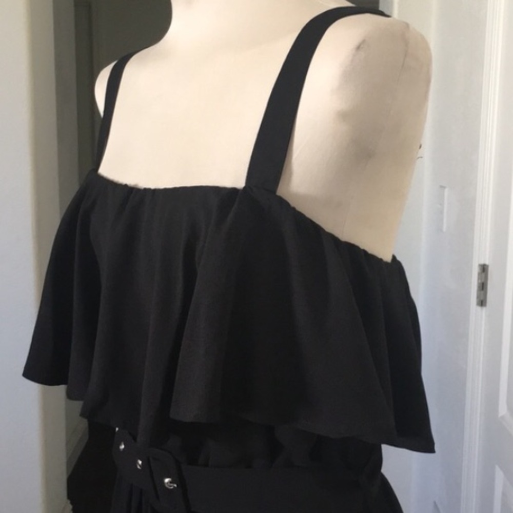 BLACK 0X Forever 21 Plus Size Ruffled & Wide Leg Jumpsuit - Picture 10 of 16